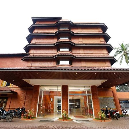 Hotel Park Residency Nilambur ภายนอก รูปภาพ