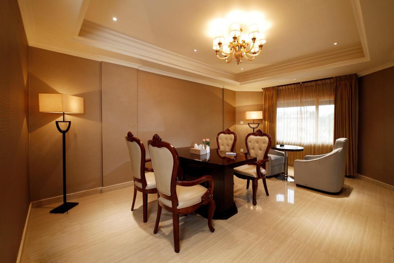 Hotel Park Residency Nilambur ภายนอก รูปภาพ