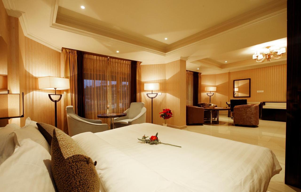 Hotel Park Residency Nilambur ภายนอก รูปภาพ