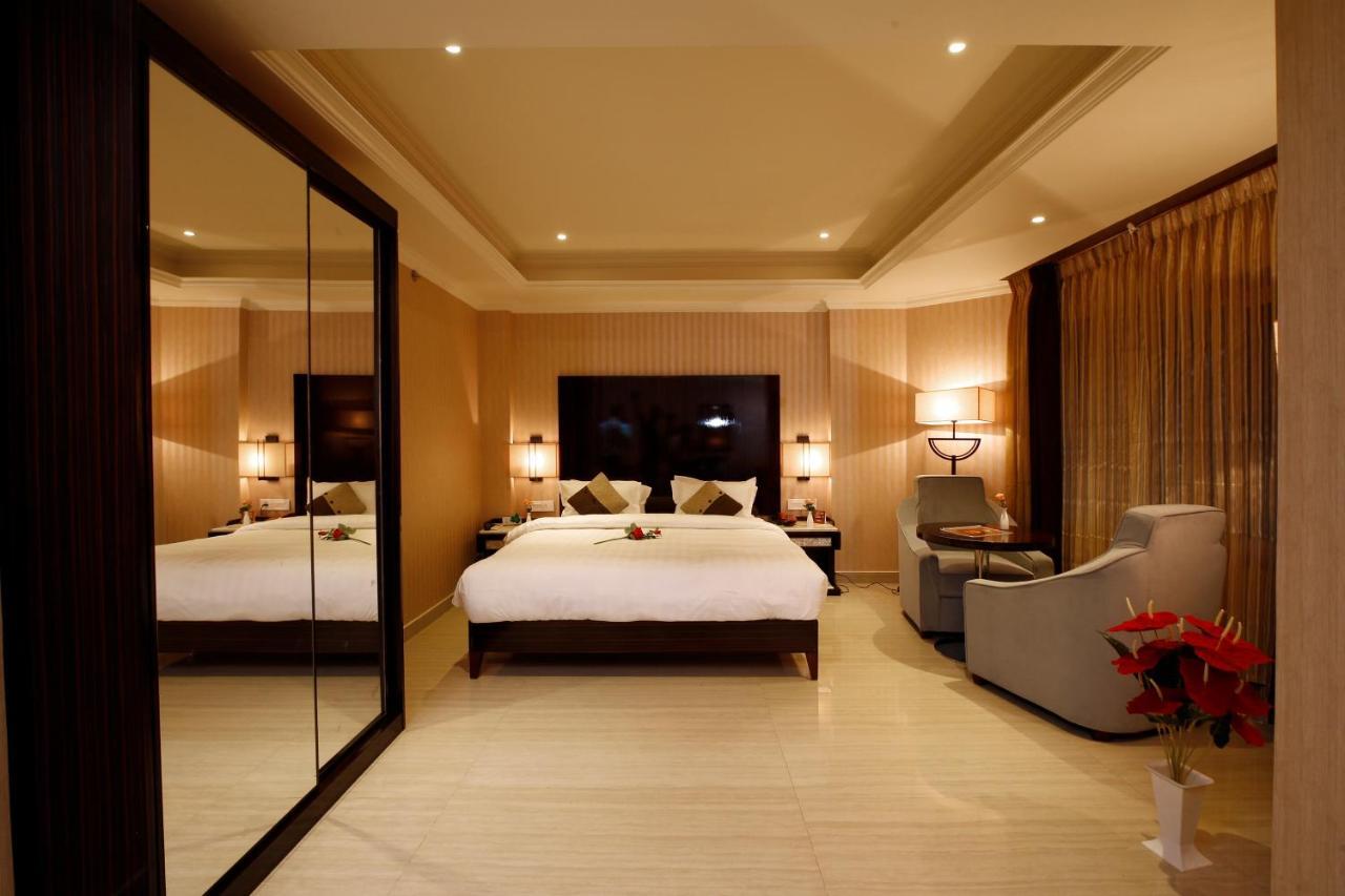 Hotel Park Residency Nilambur ภายนอก รูปภาพ