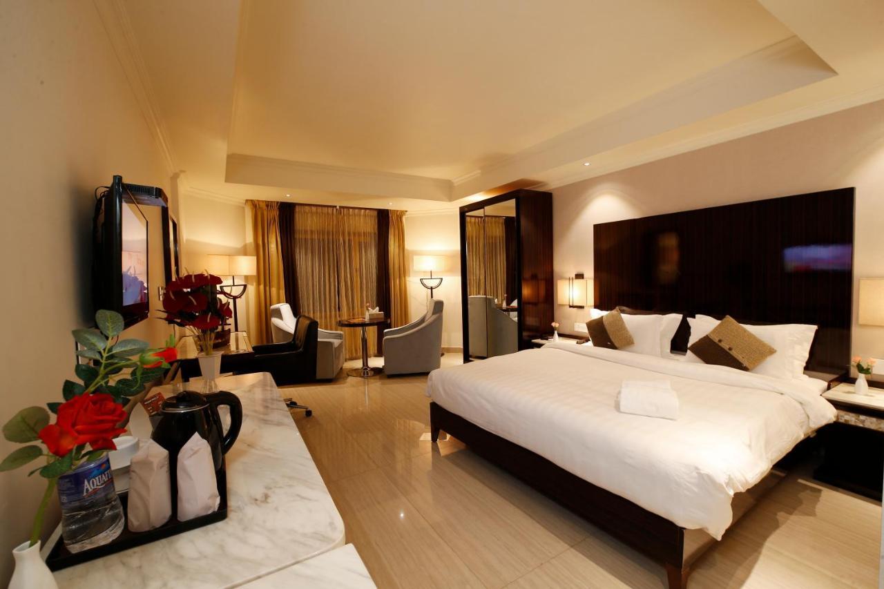 Hotel Park Residency Nilambur ภายนอก รูปภาพ