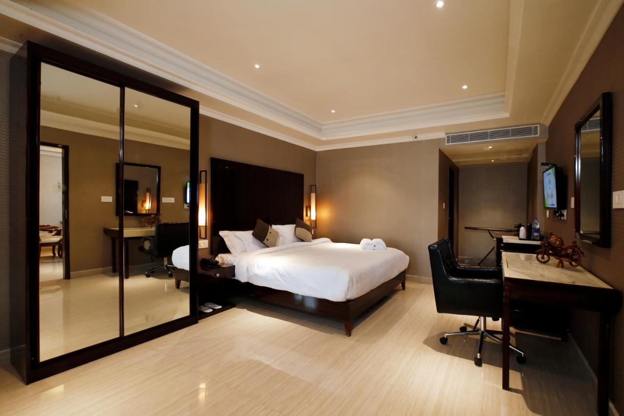 Hotel Park Residency Nilambur ภายนอก รูปภาพ