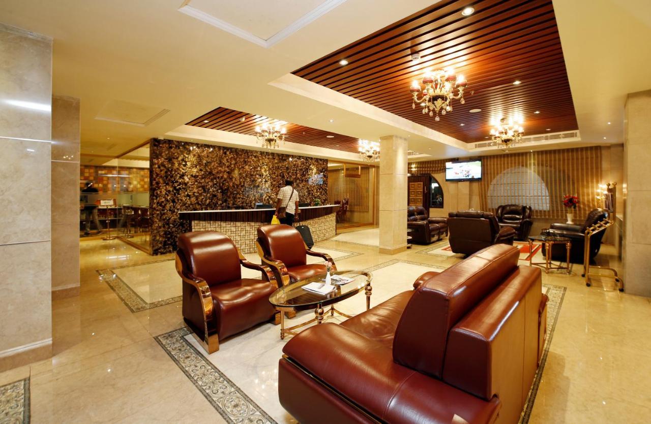 Hotel Park Residency Nilambur ภายนอก รูปภาพ